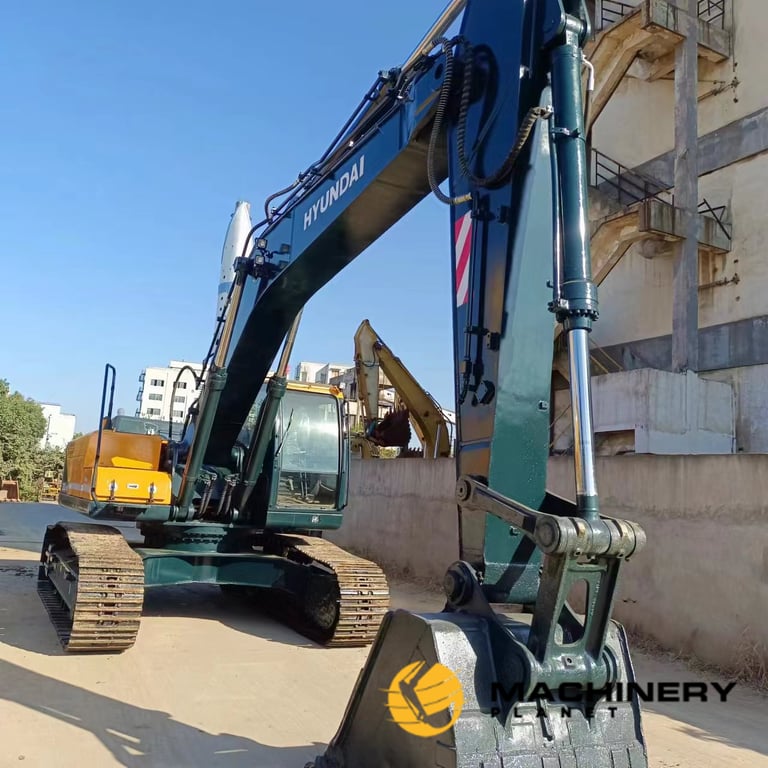 HYUNDAI R330LC-9S Used 33 TONS Crawler Excavator GOOD PRICE R330LC-9S 2019 1 Crawler Excavators image 4