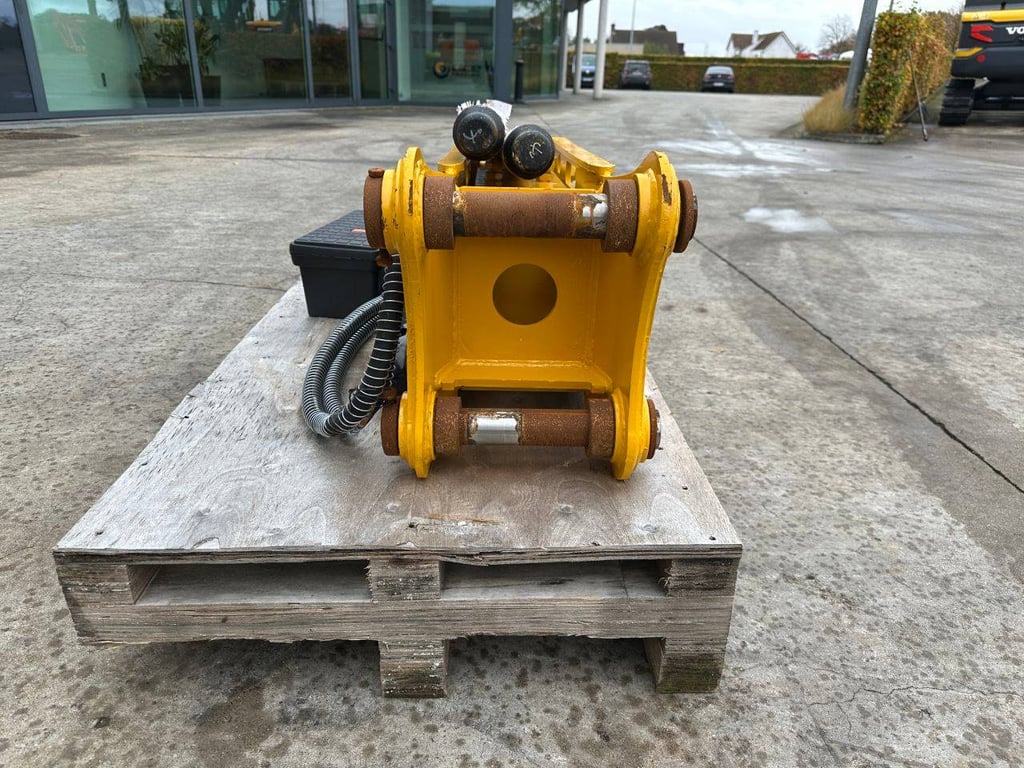 Hydraulic Hammer BLK 680 2025 New 2025 BLK 680 2025 0 image 2