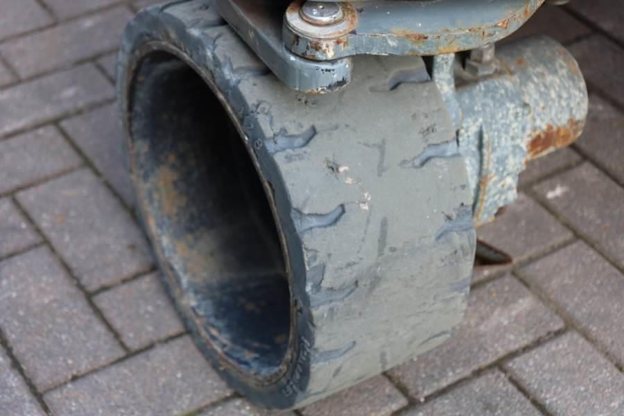 Holland Lift Ecostar HL-11816 Electric, 14m Working Height, 30 2013 HOLLAND LIFT - Ecostar HL-11816 - 63487 Holland lift E...