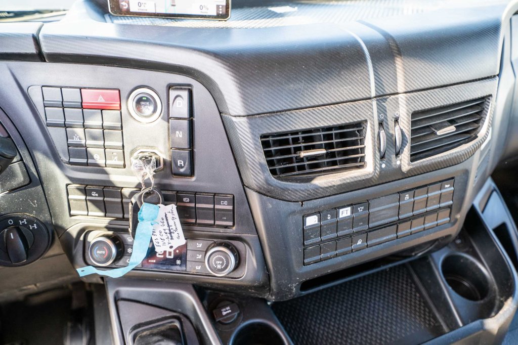 IVECO X-WAY 460 - HYVA - 91000 KM 2022 E63887 X-WAY 460 - HYVA - 91000 KM 2022 1 image 15