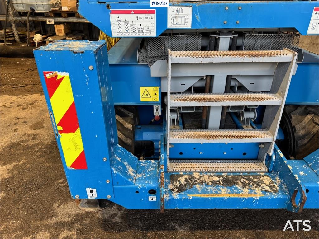 Genie GS3268 Scissor Lift. 1010 hours! 2008 19737 GS3268 Scissor Lift. 1010 hours! 2008 1 image 6