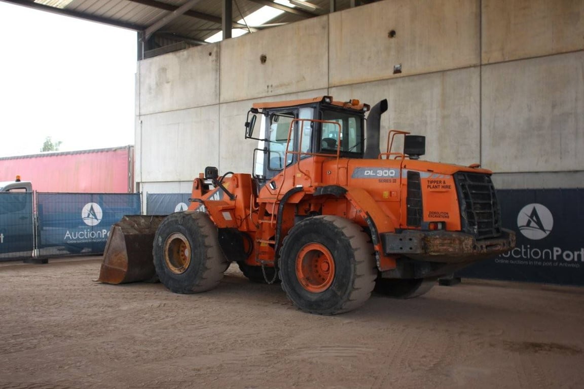 Wheel loader Doosan DL300 Series III Diesel 22kW 2014 2014 DL300 Series III 2014 1 image 3