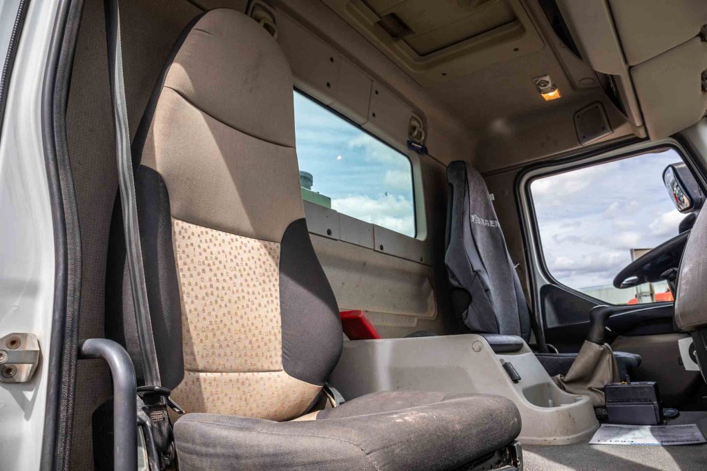 RENAULT PREMIUM 320DXI+BIBENNE+REMORQUANT 2009 E62171 Renault PREMIUM 320DXI+BIBENNE+REMORQUANT 2009 1 image 12