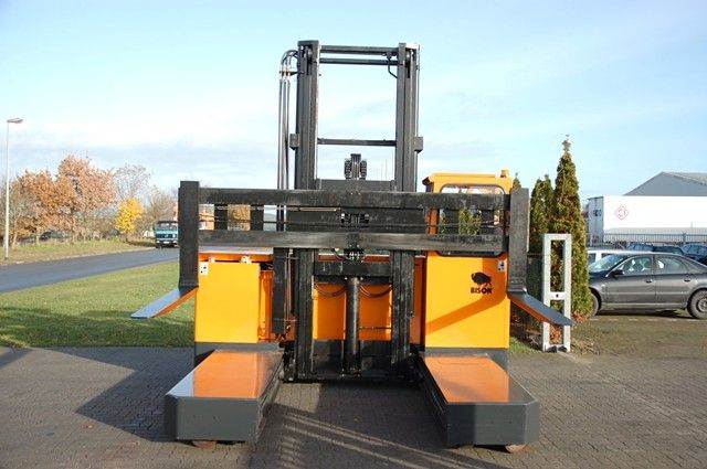 Bison 5004-4 1997 EL4967 5004-4 1997 1 Side loaders image 4
