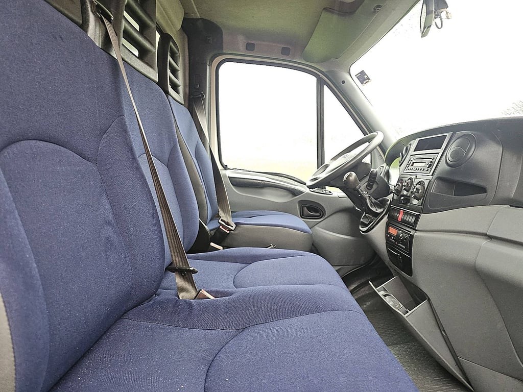 Heavy machinery product image - Image 8 of 15