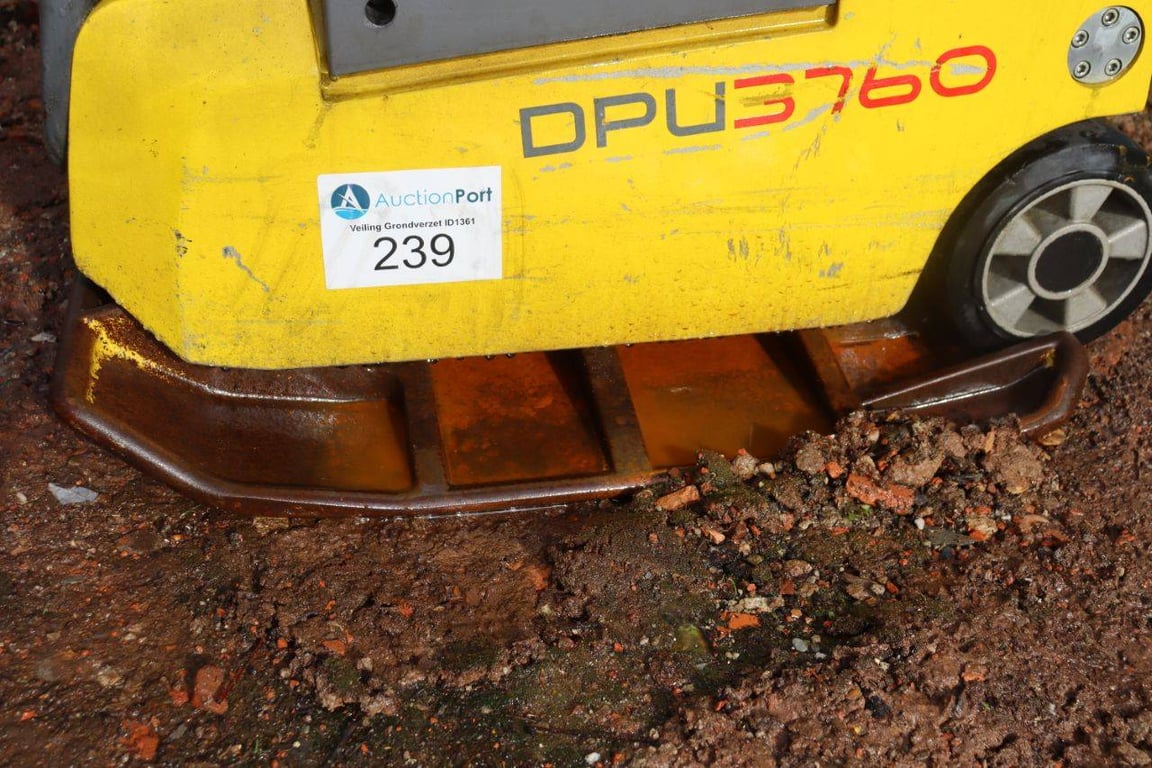 Vibrating plate Wacker Neuson DPU3760 Diesel 4.2kW 2016 2016 Neuson DPU3760 2016 1 image 11