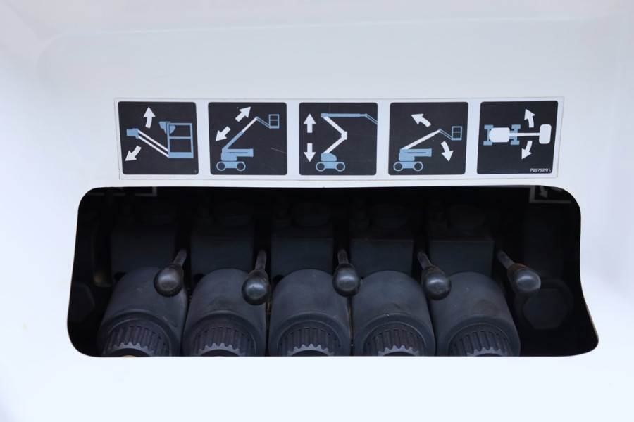 Niftylift HR21 HYBRIDE 4x4 MK2 Valid Inspection, Hybrid, 4x4 2018 NIFTYLIFT - HR21 HYBRIDE 4x4 MK2 - 63230 Niftylift HR21 ...