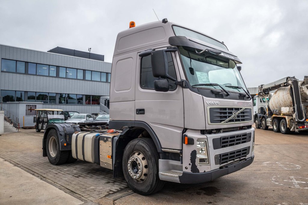 VOLVO FM(FH) 420 GLOBE+KIPHYDR. 2010 E62634 FM(FH) 420 GLOBE+KIPHYDR. 2010 1 image 2