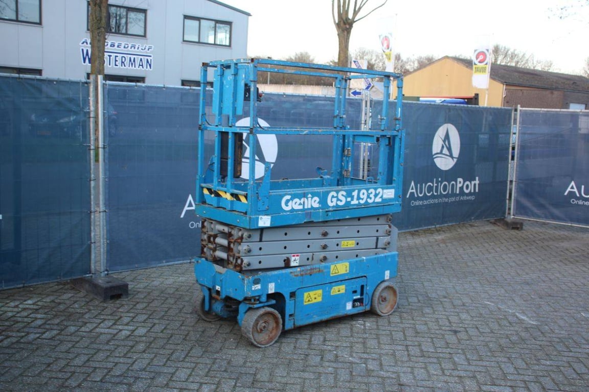 Scissor lift Genie GS-1932 Electric 7.8m 2006 2006 GS-1932 2006 1 Scissor Lifts image 8