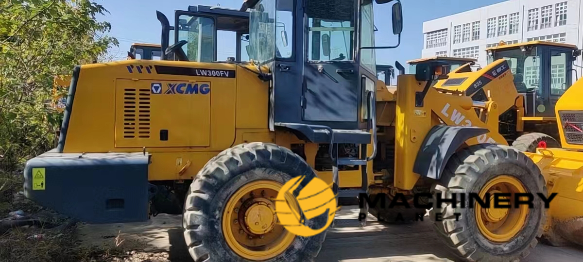 XCMG LW300KV Used Loader Good Quality For Sale LW300KV 2022 1 Wheel Loaders image 2