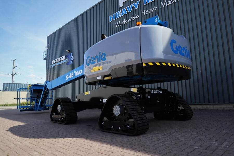 Genie S45XC Trax Valid inspection, *Guarantee! Diesel, 4 2022 GENIE - S45XC Trax - 61230 S45XC Trax Valid inspection, *Gua...