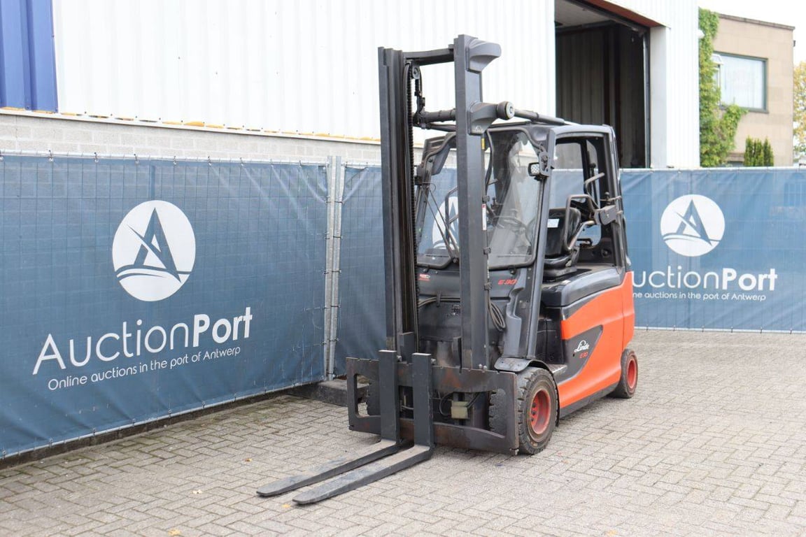 Forklift Linde E30HL-01/600 Electric 3000kg 2017 2017 E30HL-01/600 2017 1 Forklift image 9