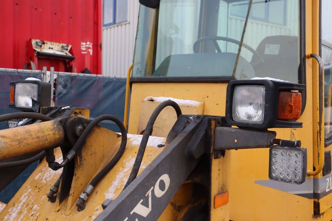 Wheel loader Volvo ZL502C Diesel 40kW 1999 1999 ZL502C 1999 1 image 14