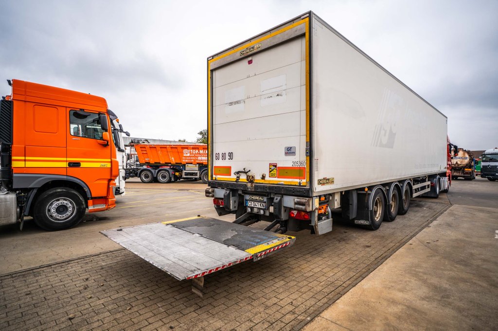 CHEREAU CARRIER 1950 MT+ DHOLLANDIA 2013 E64819 Chereau CARRIER 1950 MT+ DHOLLANDIA 2013 1 image 8