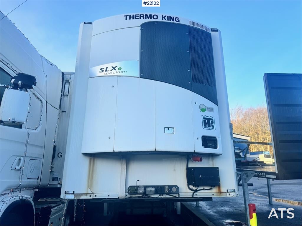 HFR box semi-trailer with refrigeration/freezer unit 2013 22102 HFR box semi-trailer with refrigeration/freezer unit 2013 ...