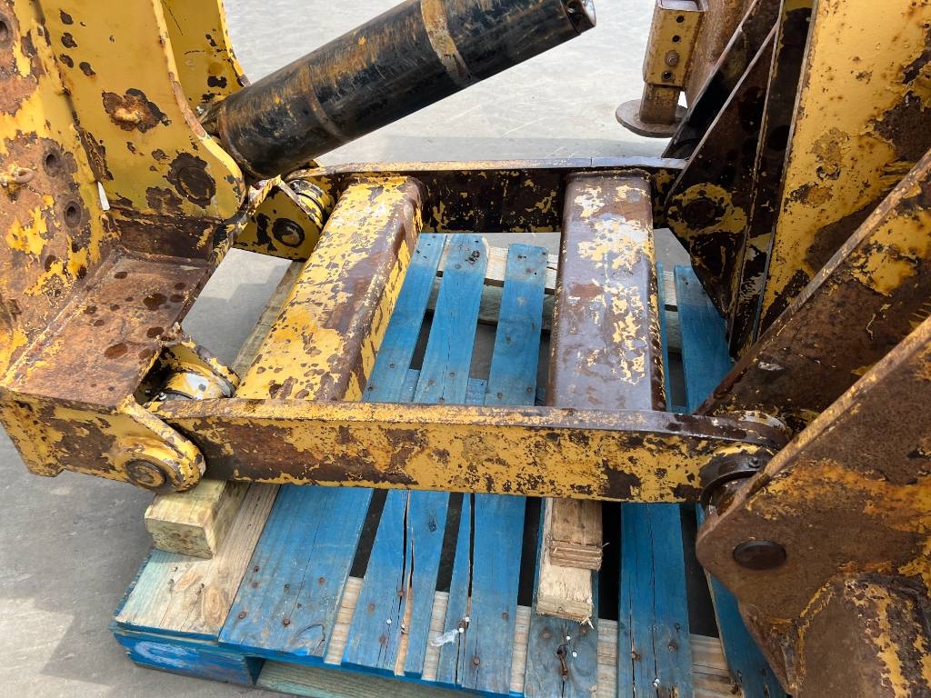 CAT 12H / 120M / 120H / 140G / 140H / 140K / 140M / 14 2025 907742 12H / 120M / 120H / 140G / 140H / 140K / 140M / 14 2025...