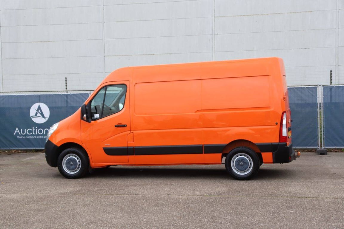 Opel Movao Diesel 2016 Van 2016 Opel Movano 2016 1 image 3