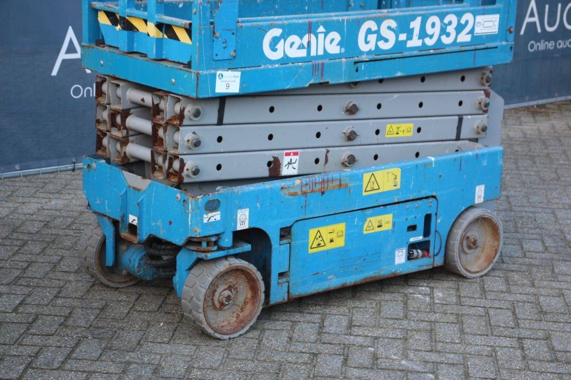 Scissor lift Genie GS-1932 Electric 7.8m 2006 2006 GS-1932 2006 1 Scissor Lifts image 9