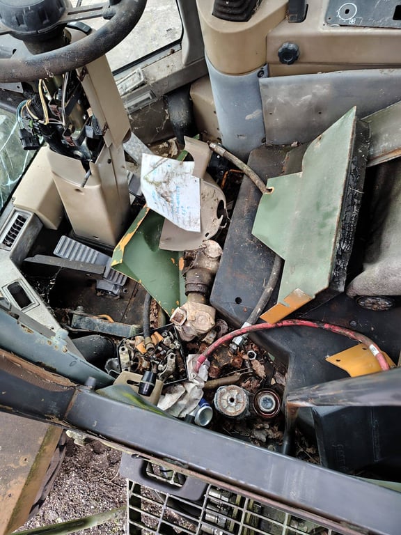 Wheel loader Case 821C Diesel 2001 2001 821C 2001 1 image 5