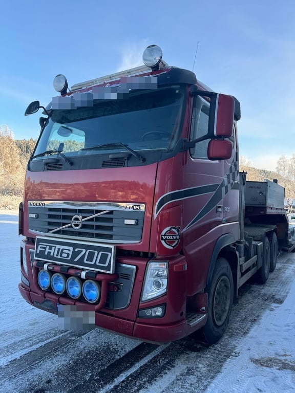 Volvo FH16 700 Combi Truck 2013 21915 FH16 700 Combi Truck 2013 1 Tractor Units image 6