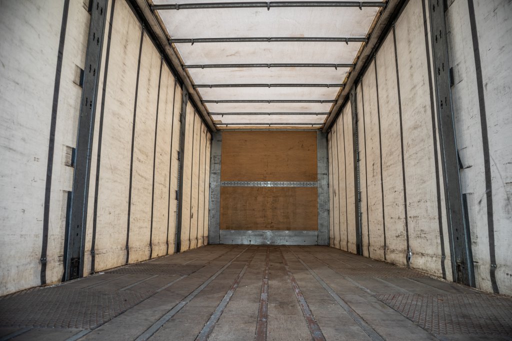 VOLVO FM330-6x2-10 pneus/tires-intarder 2011 E61441 FM330-6x2-10 pneus/tires-intarder 2011 1 image 9