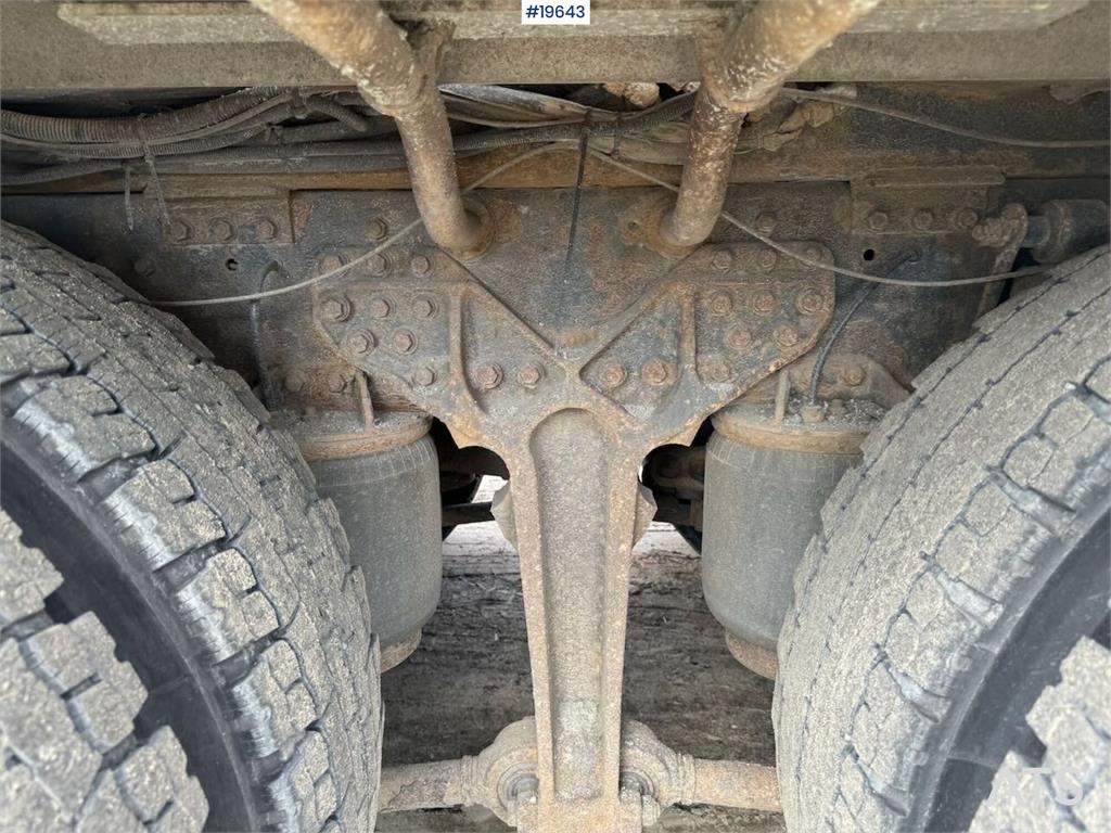 MAN TGX 33.680 Hooklift Truck with Palift Hook 2008 19643 TGX 33.680 Hooklift with Palift Hook 2008 1 image 13