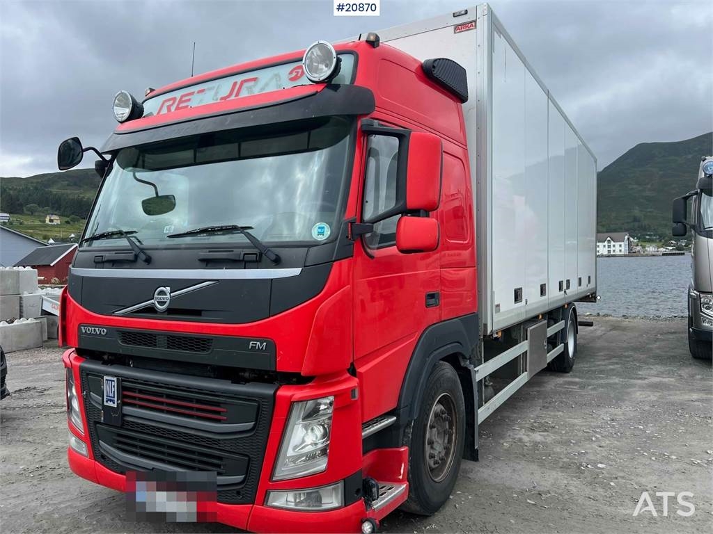 Volvo Fm 330 4x2 Cabinet van w/ full side opening 2015 20870 Fm 330 4x2 Cabinet van w/ full side opening 2015 1 image 14
