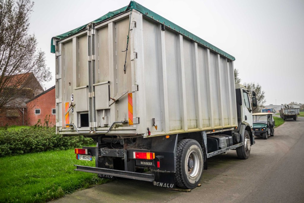 RENAULT PREMIUM 320 2004 E58250 Renault PREMIUM 320 2004 1 image 3