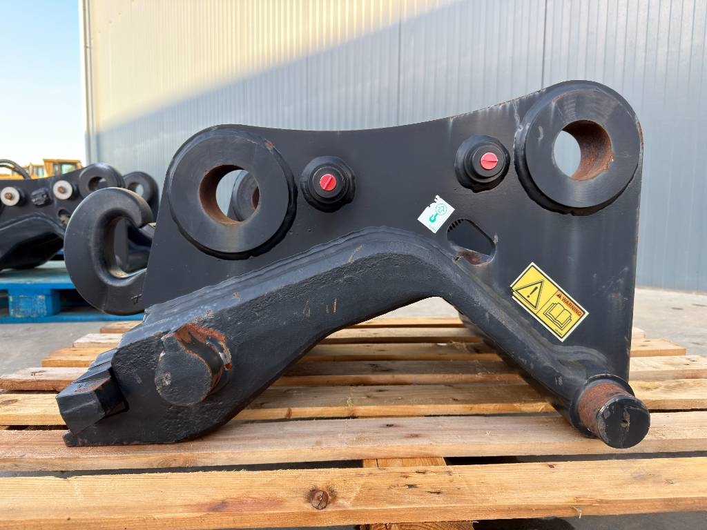 Heavy machinery product image - Image 8 of 15