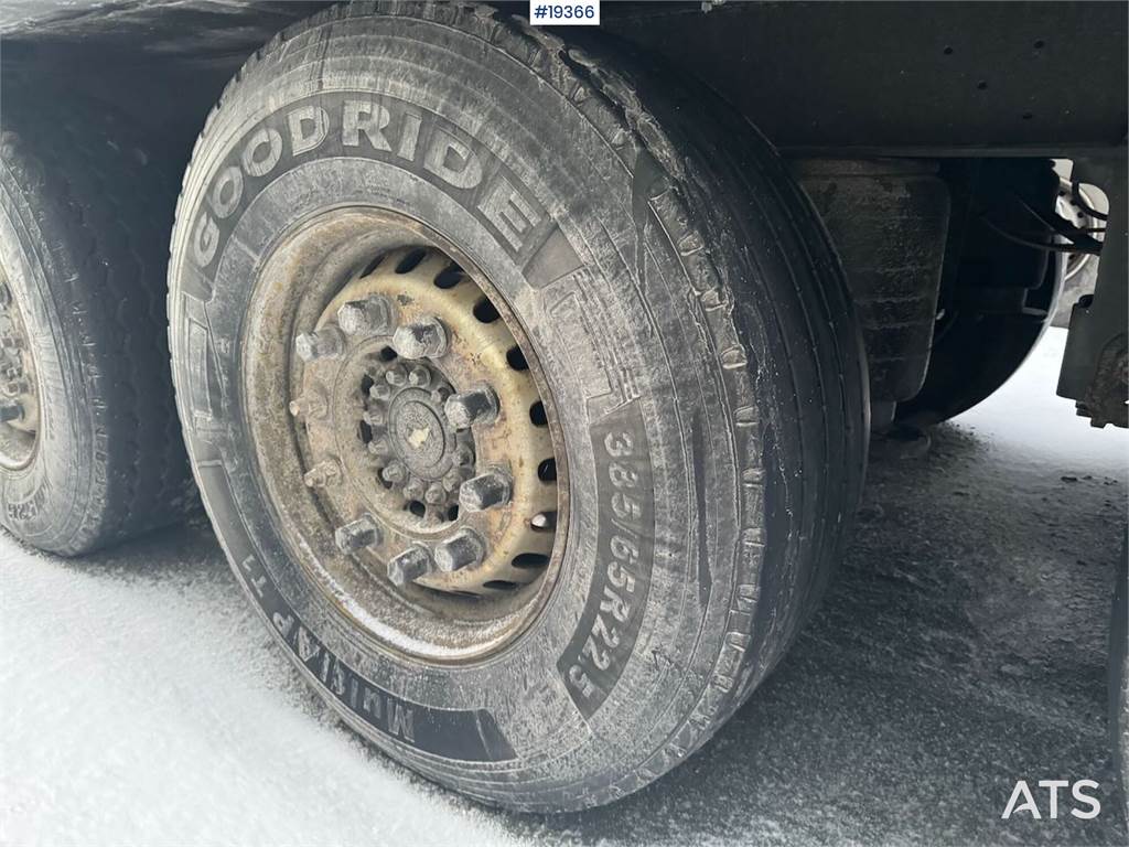 Schmitz Cargobull closed semi-trailer w/ Carrier aggregate and lift 2016 19366 Schmitz Cargobull closed semi-trailer w/ Ca...