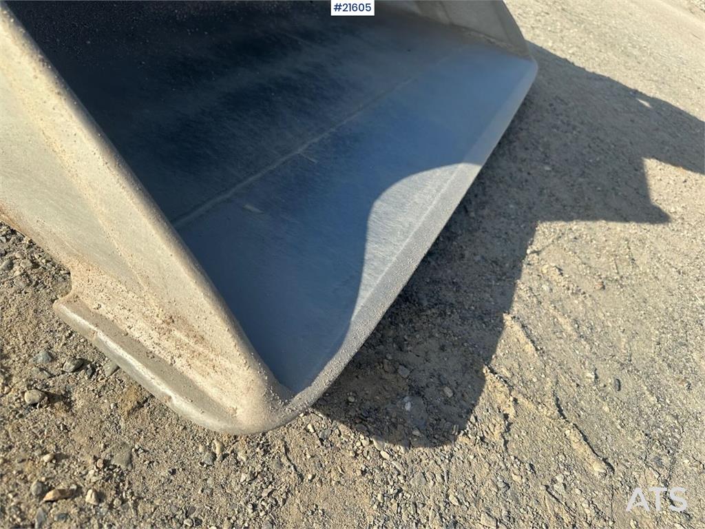 Heavy machinery product image - Image 10 of 15