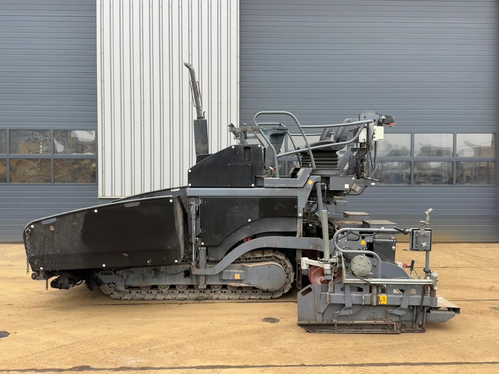 Heavy machinery product image - Image 12 of 15