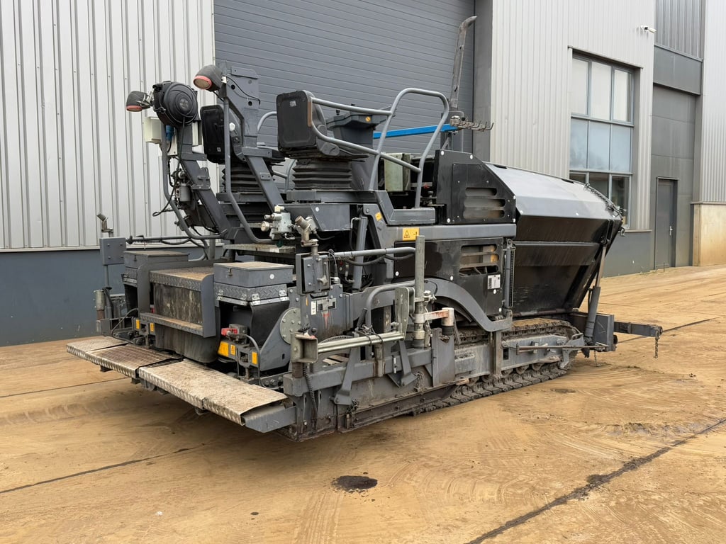 Heavy machinery product image - Image 9 of 15