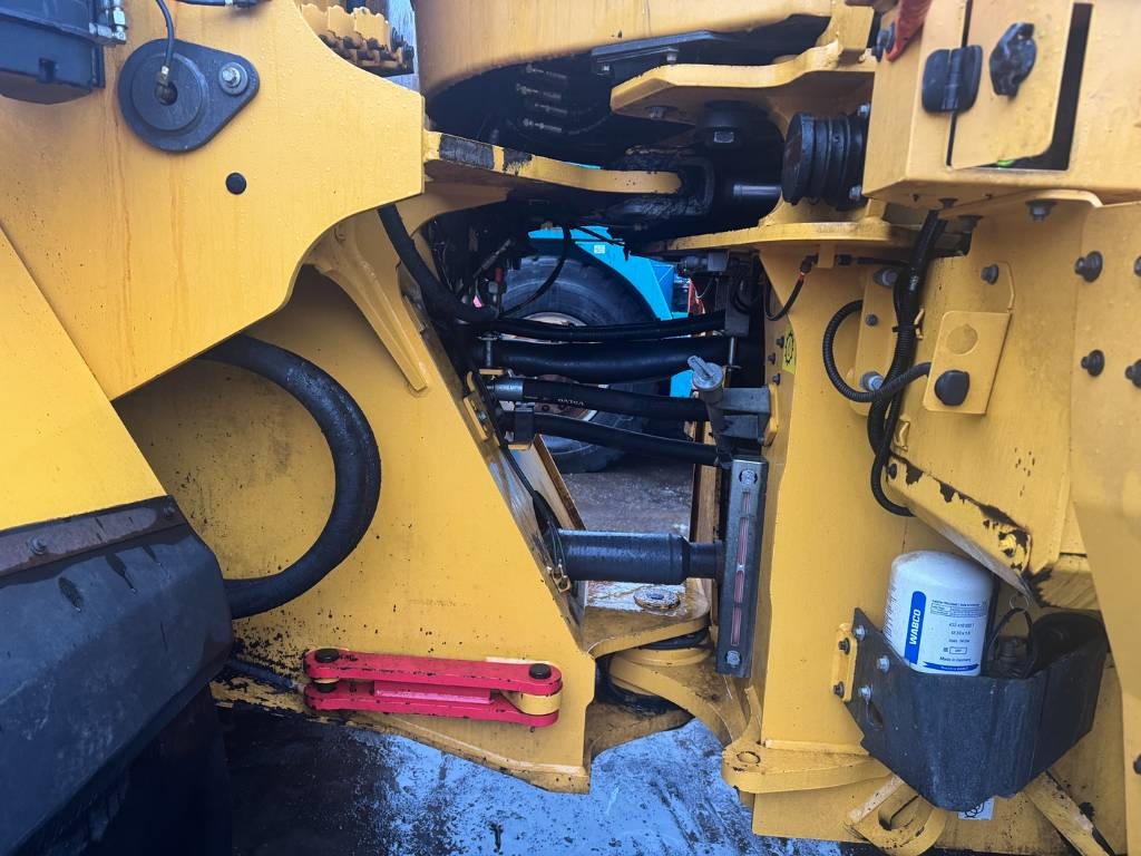 Volvo L 150 H 2017 5452 L 150 H 2017 1 Wheel Loaders image 11