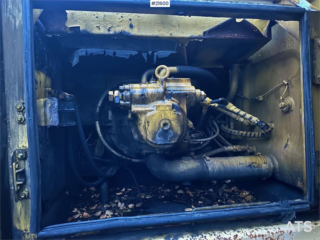 Komatsu PC240LC excavator. WATCH VIDEO. 2000 21600 PC240LC excavator. WATCH VIDEO. 2000 1 Crawler Excavators image 11