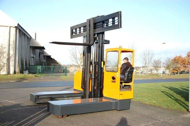 Bison 5004-4 1997 EL4967 5004-4 1997 1 Side loaders image 2