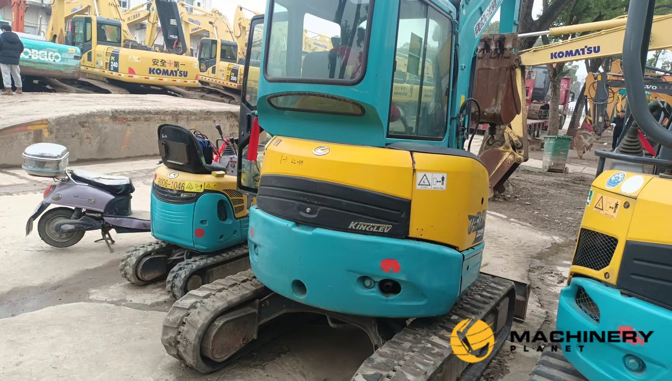 Kubota U30 Mini Crawler Excavator High Quality U30 2022 1 Crawler Excavators image 4