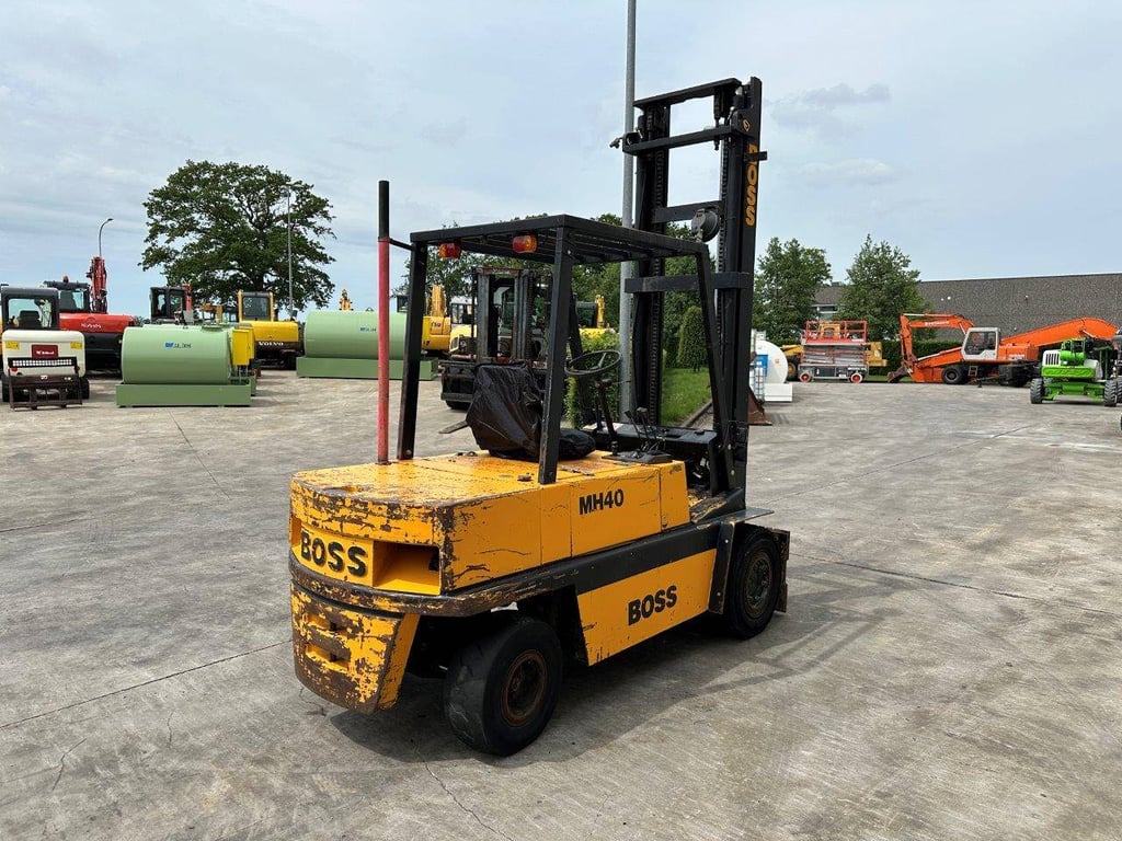 Forklift BOSS MH40D/4B-3 Diesel 4000kg 5m 1991 1991 MH40D/4B-3 1991 1 Forklift image 4