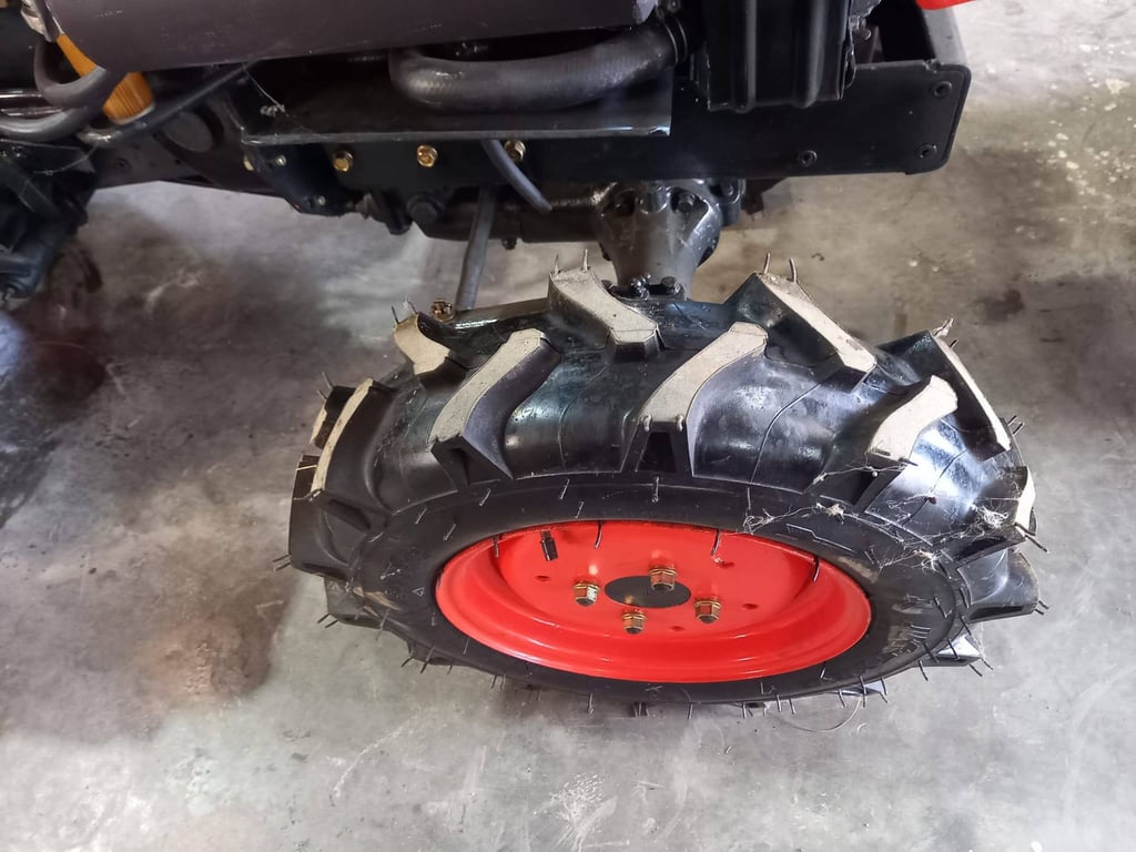 Mini tractor Kubota B6000 Diesel 12hp Refit New B6000 0 image 6