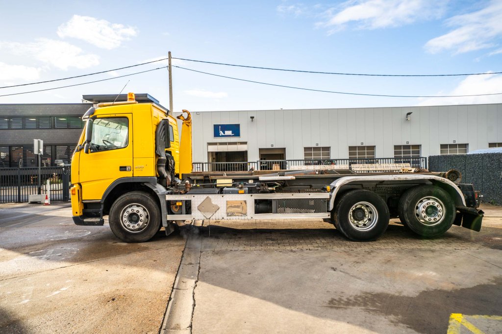 VOLVO FM400-6x2-E5 + VDL 20 T. 2009 E64685 FM400-6x2-E5 + VDL 20 T. 2009 1 image 13