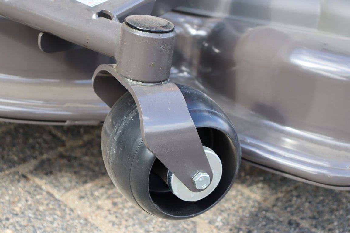 Husqvarna P524X Petrol 15.6kW Riding Mower 2024 New 2024 P524X EFI 2024 0 image 11