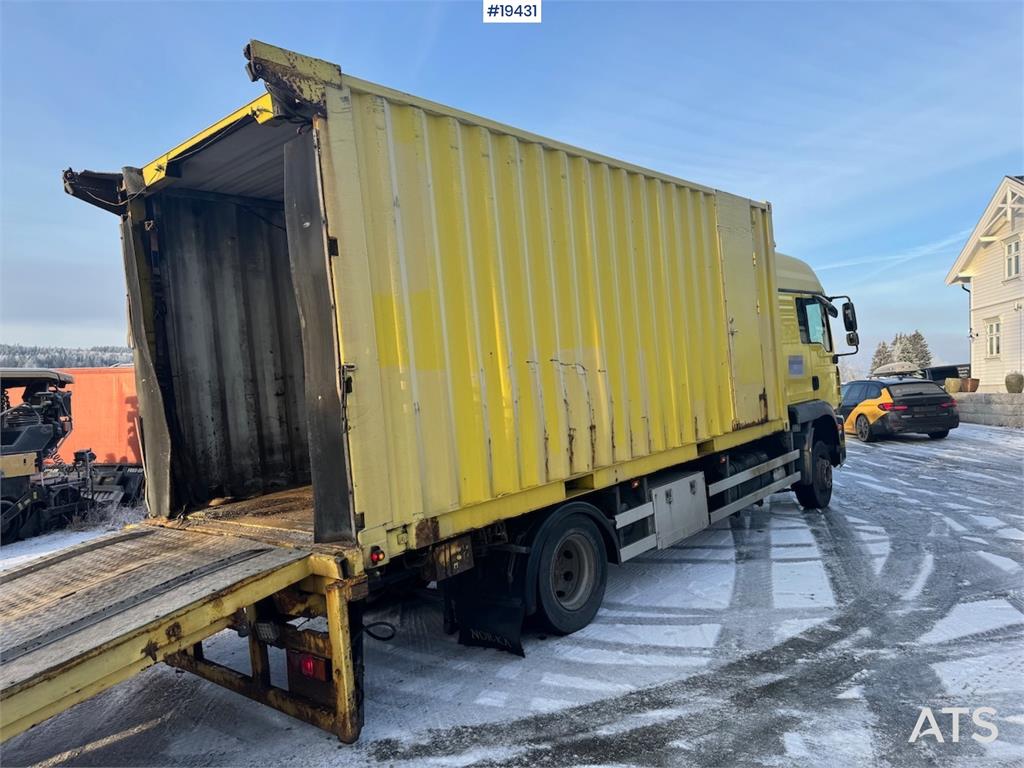 MAN TGM 15.280 Container truck w/ Driving bridges. 2007 19431 TGM 15.280 Container w/ Driving bridges. 2007 1 image 9