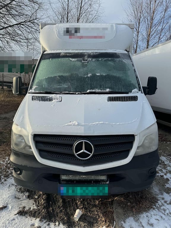 Mercedes-Benz Sprinter box van w/ lifting limb WATCH VIDEO 2016 19817 Sprinter box van w/ lifting limb WATCH VIDEO 2016 1 ...