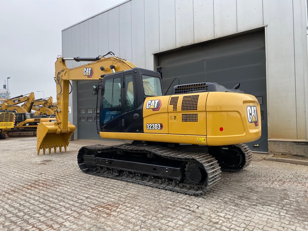 Caterpillar 323D3 2022 00031580 323D3 2022 0 image 3