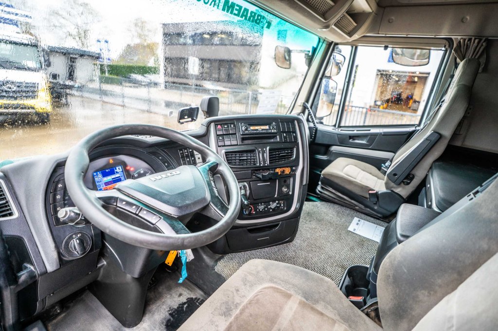 IVECO STRALIS 460 + KIPHYDR. 2016 E64554 STRALIS 460 + KIPHYDR. 2016 1 image 14