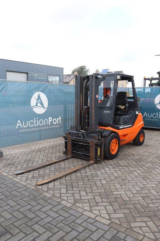 Forklift Linde H30T-03 LPG 3000kg 4.3m 2002 2002 H30T-03 2002 1 Forklift image 9