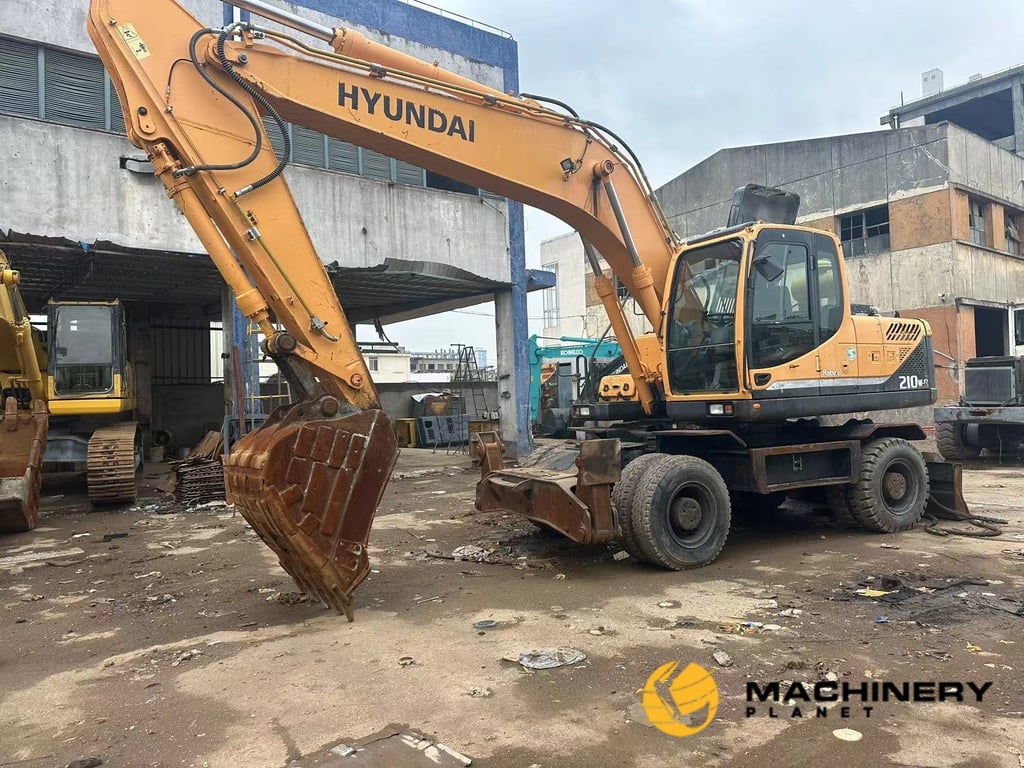 Heavy machinery product image - Image 13 of 13