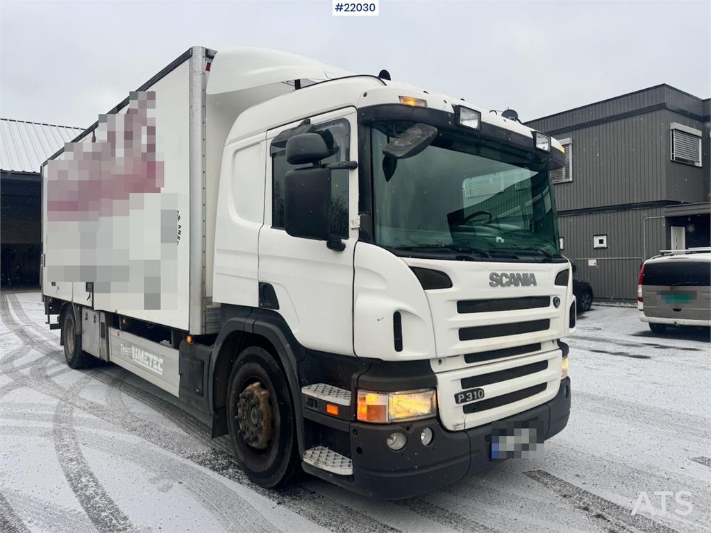 Scania P310 4x2 box truck with full side opening 2005 22030 P310 4x2 box truck with full side opening 2005 1 image 18