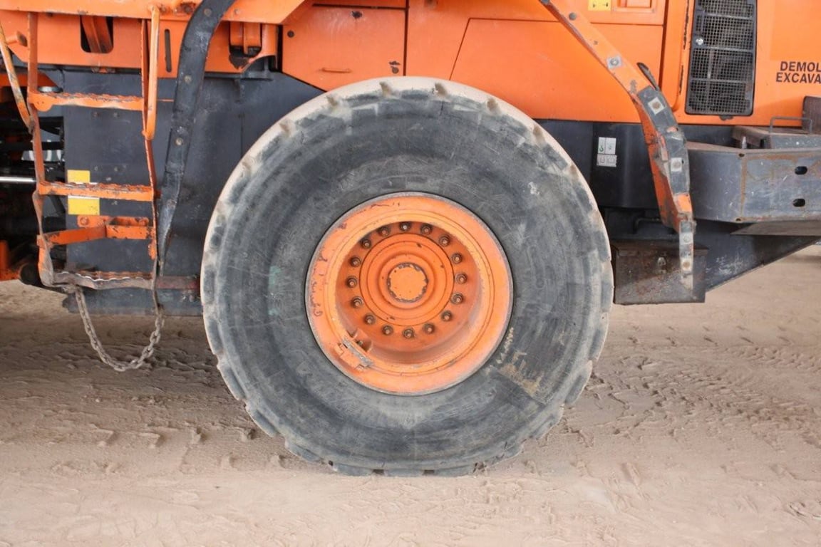 Wheel loader Doosan DL300 Series III Diesel 22kW 2014 2014 DL300 Series III 2014 1 image 14