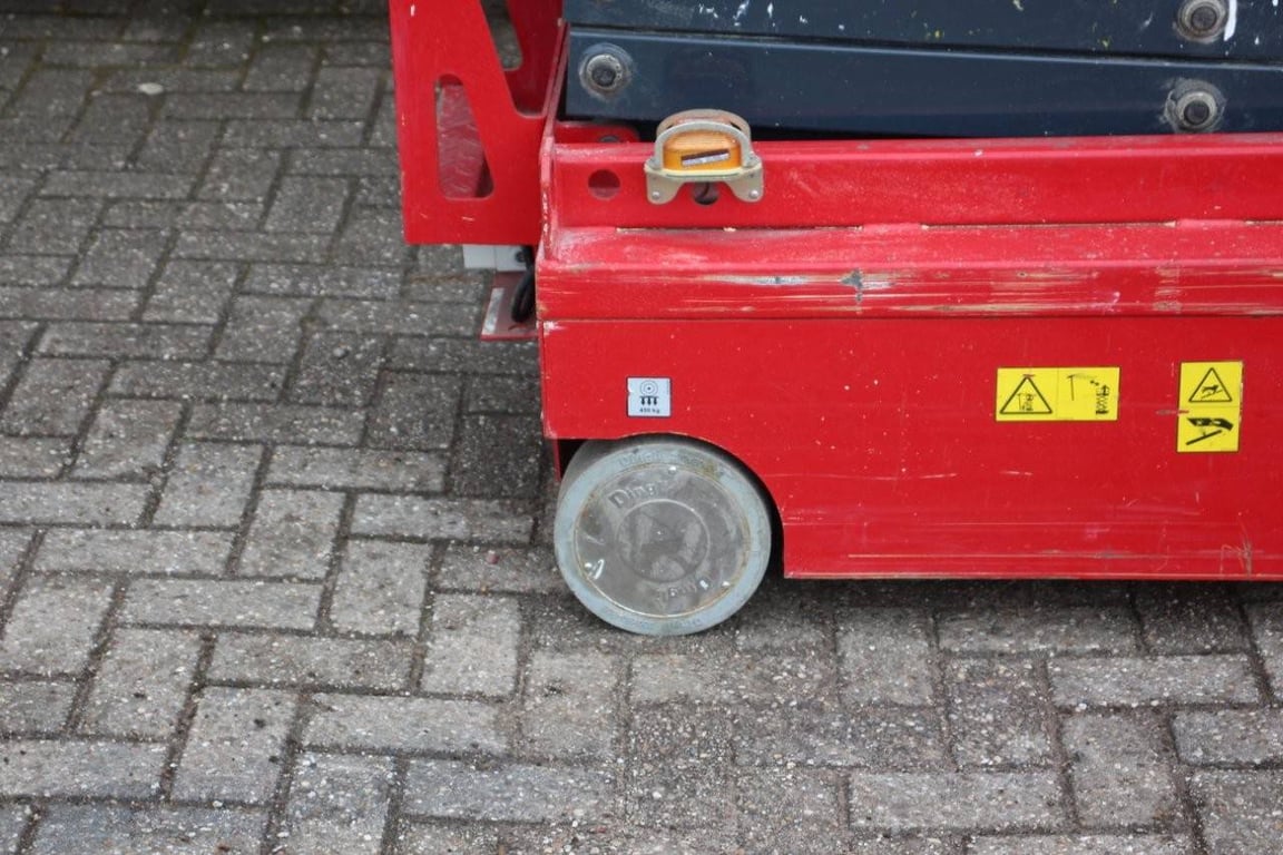Scissor lift Magni EP5060STE Electric 5.6m 2018 2018 MAGNI EP5060STE 2018 1 Scissor Lifts image 13
